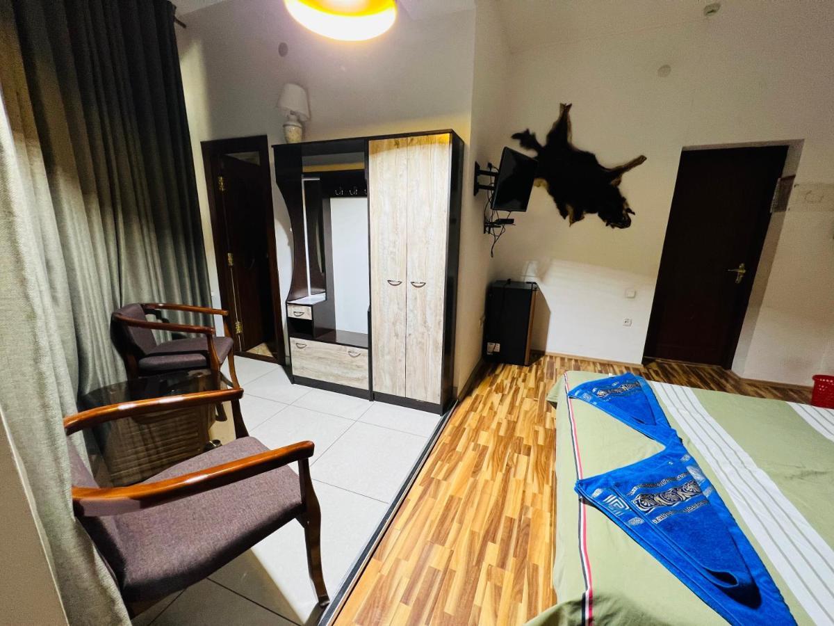 Hotel-Riverside ทาชเคนต์ ภายนอก รูปภาพ